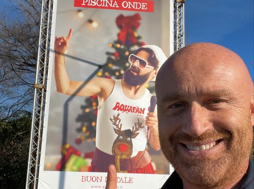 100MILA VOLTE GRAZIE - AQUAFAN CONQUISTA IL WEB CON GLI AUGURI DI NATALE