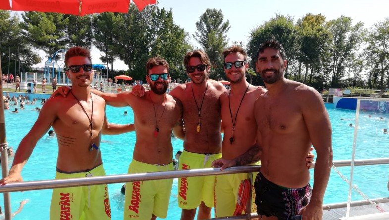 Filippo Magnini si scatena anche sugli scivoli