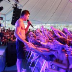 Tedua si lancia dagli scivoli