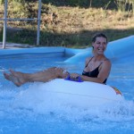 Michelle Hunziker e Rovazzi scivolano all'Aquafan