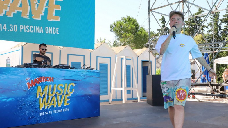 Alfa ospite di Maxibon Music Wave: "Un onore essere il primo"