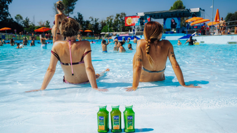 All'Aquafan scivola e bevi con Yoga! 