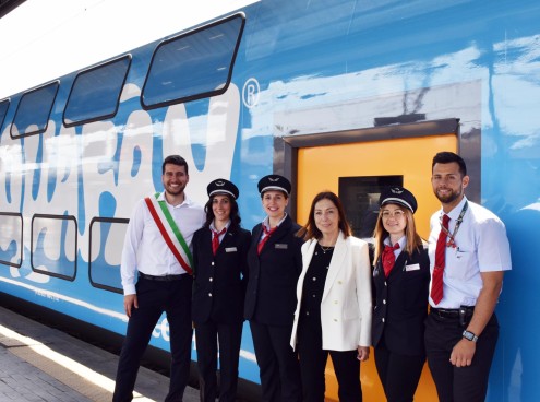 Alla stazione di Bologna il debutto del “Treno Riccione” ambasciatore dei parchi Costa Edutainment e della città