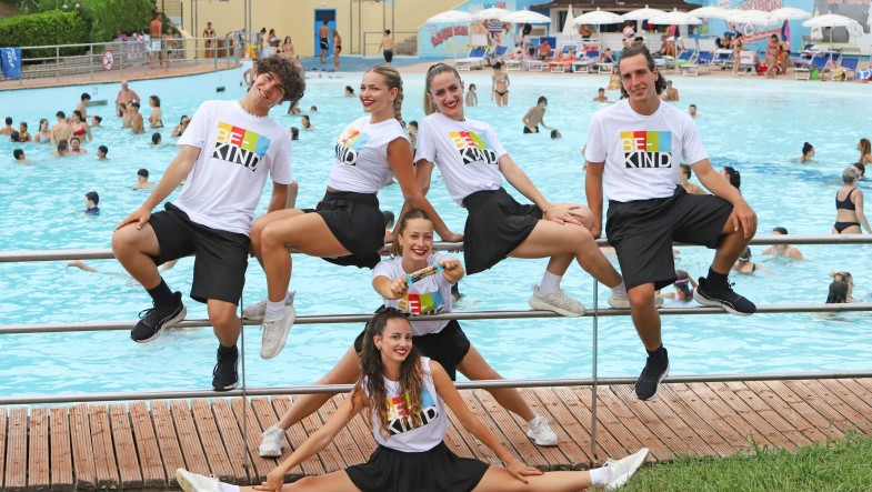 BeKind ad Aquafan diffonde bontà nel mondo barretta dopo barretta.