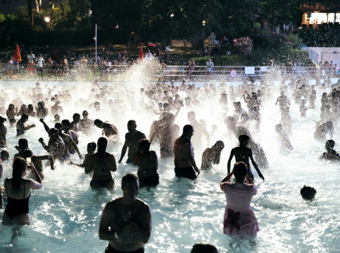 Grande sorpresa di Ferragosto: tre aperture serali dell'Aquafan!
