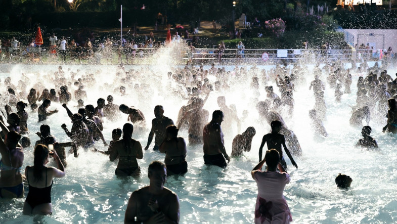 Grande sorpresa di Ferragosto: tre aperture serali dell'Aquafan!