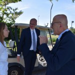 Il Ministro D'Incà tra gli scivoli di Aquafan 