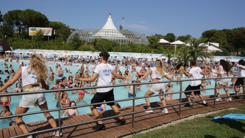 L'aquadance di San Benedetto alle 11:30 
