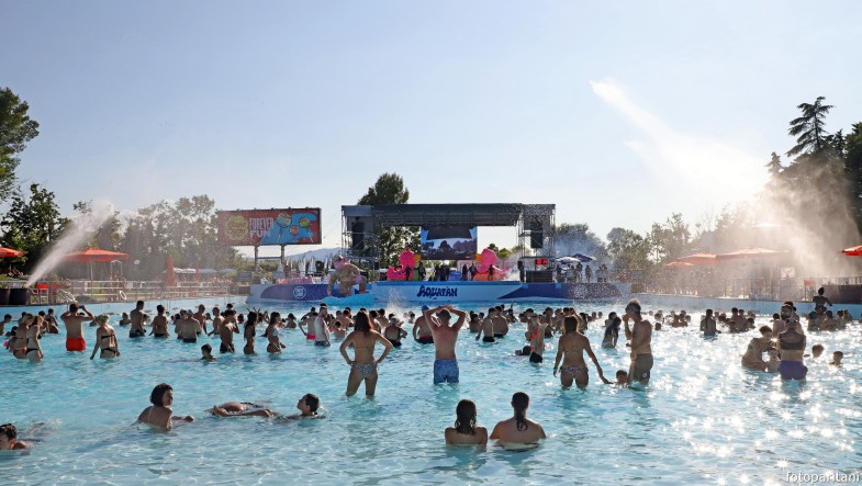 Mimì, Alessia Pecchia, Jacopo Sol, Arienne Makeup... all'Aquafan!